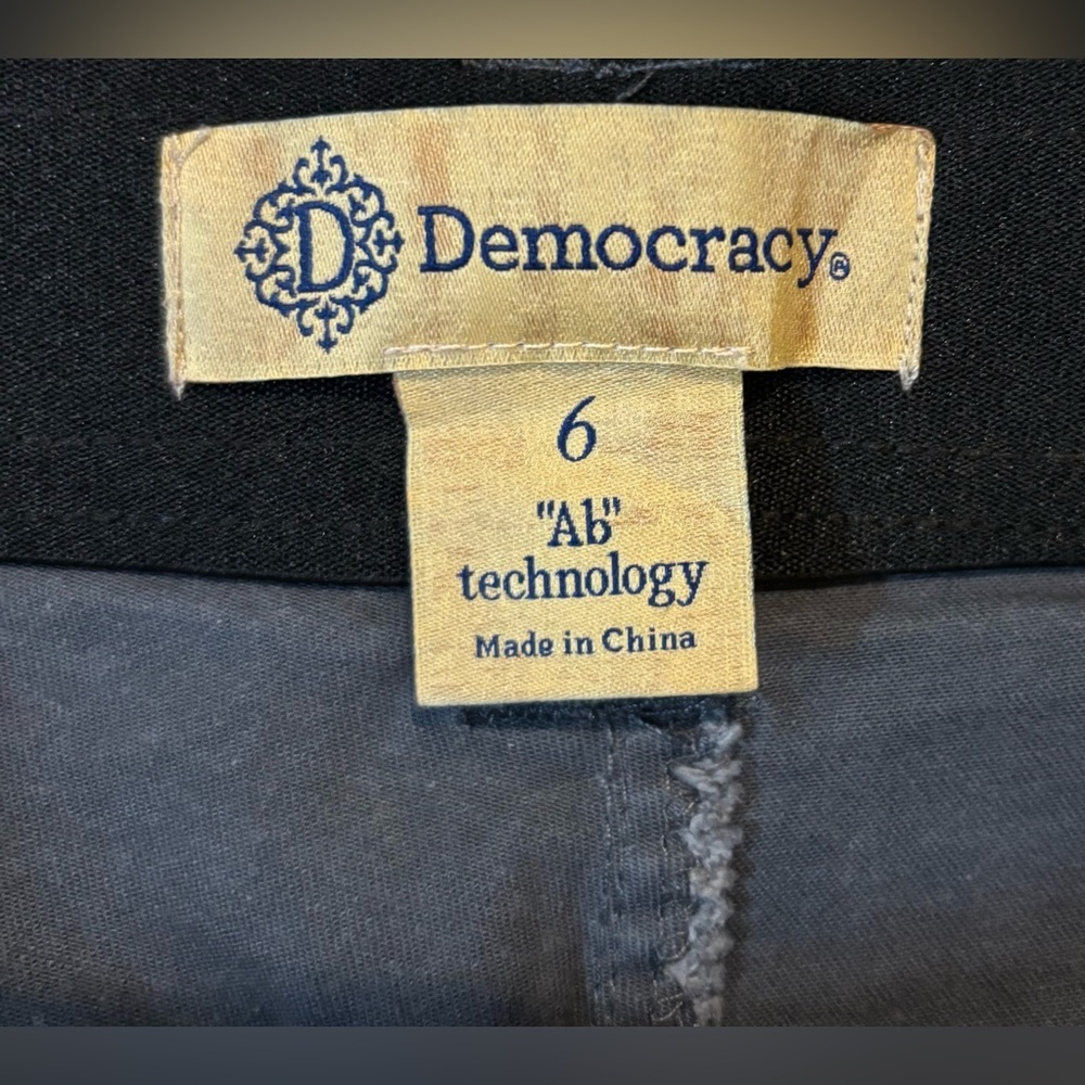 Democracy Straight-Leg Utility Pants in Navy Blue - Picture 4 of 10